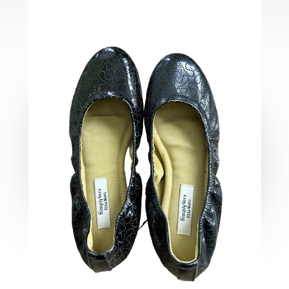 Simply Vera Vera Wang Black Ballet Flats Size 6